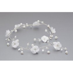 Lovely Communion/Special Occasion Headpiece with Flowers and Pearls style WG-001