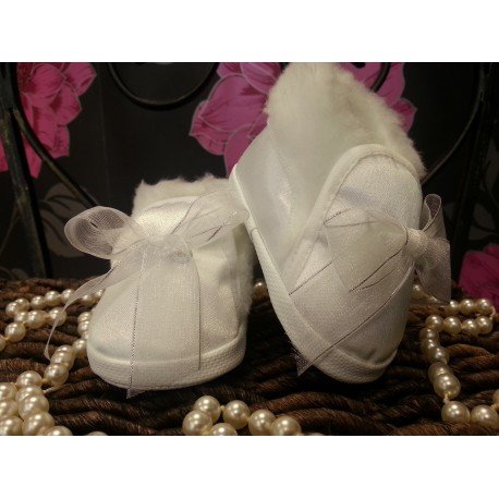 Baby Girls Christening Shoes with Bow and Fur M062